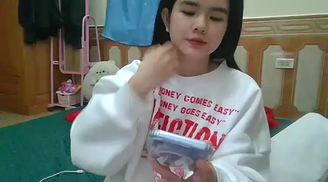 Yin-girl online show from 27, 12, 2024