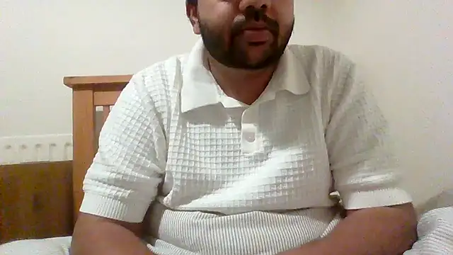 Snapshot of whoreboi98 chatting on 3, 5, 2026 whoreboi98 online show from 3, 5, 2026
