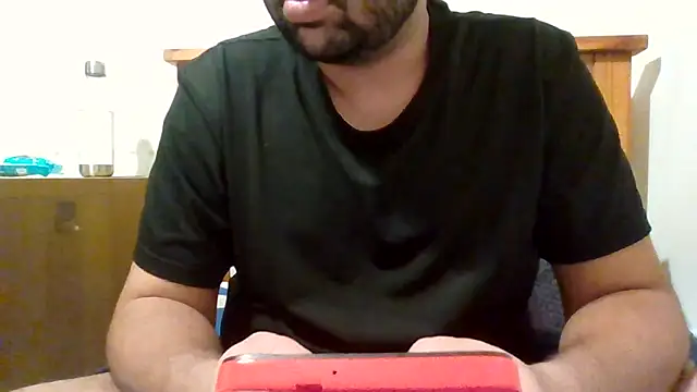 Snapshot of whoreboi98 chatting on 19, 6, 2026 whoreboi98 online show from 19, 6, 2026