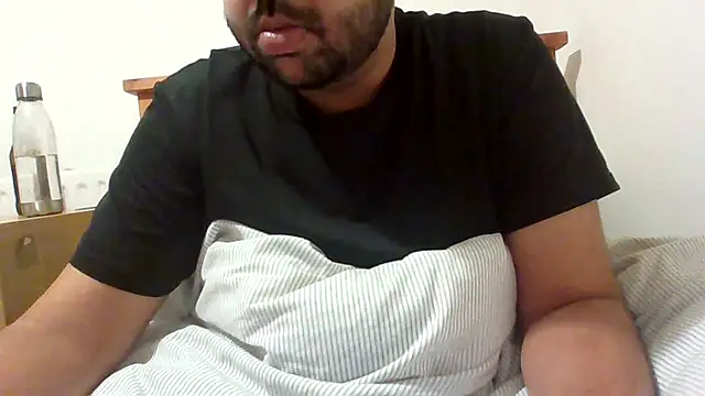 whoreboi98 online show from 11, 4, 2026