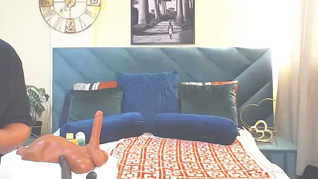 BubbleAngel online show from 8, 10, 2025