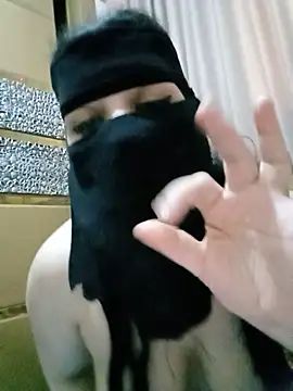 Snapshot of Naariman chatting on 2, 2, 2025 Naariman online show from 2, 2, 2025