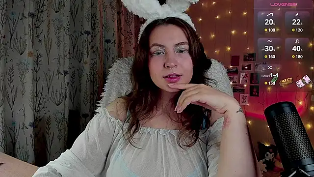 LisaCase online show from 5, 12, 2024