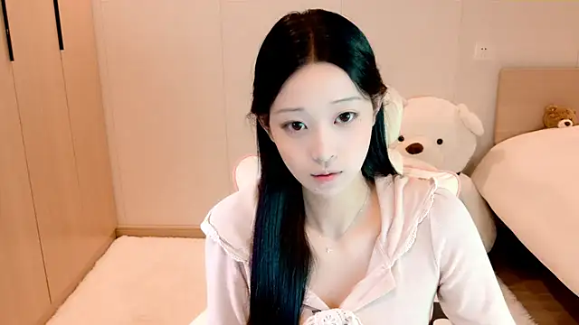 Snapshot of Xueb_J chatting on 3, 12, 2024 Xueb J online show from 3, 12, 2024