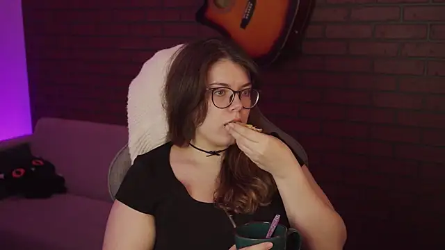 KeytSilvas online show from 8, 1, 2025