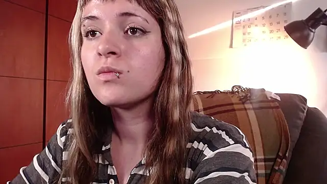 NEXT DOOR GIRL  online show from 4, 11, 2025