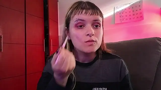 NEXT DOOR GIRL  online show from 1, 12, 2025