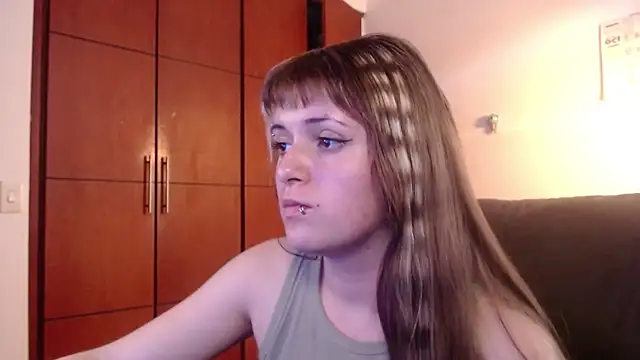 NEXT DOOR GIRL  online show from 16, 10, 2025