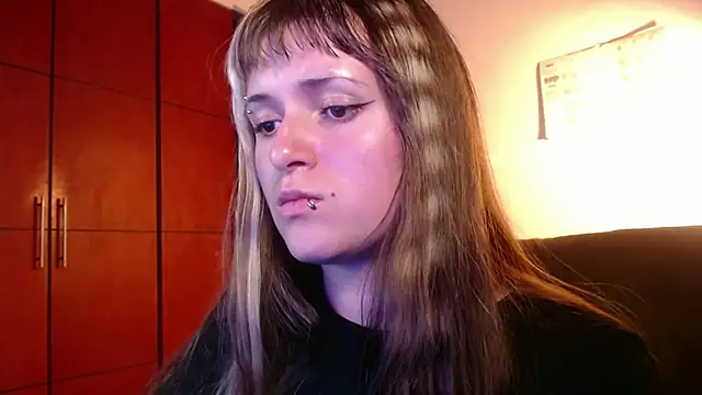 NEXT DOOR GIRL  online show from 4, 10, 2025