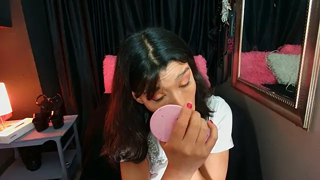 Snapshot of AvaLusty chatting on 2, 2, 2026 AvaLusty online show from 2, 2, 2026