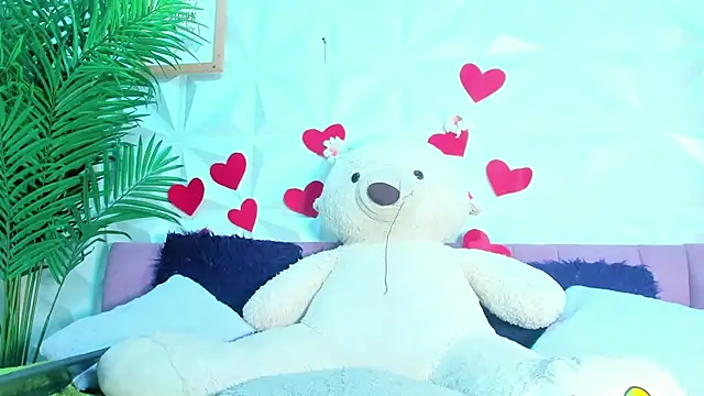 Briyit Doll online show from 23, 9, 2025