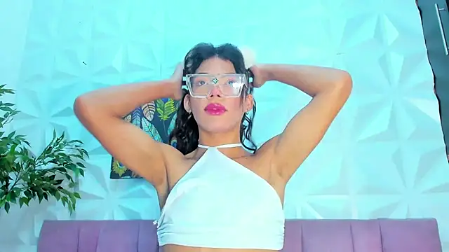 Briyit Doll online show from 19, 2, 2025