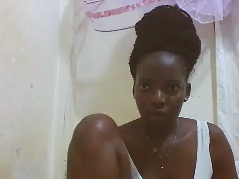 PRETTY-LIA online show from 10, 5, 2026