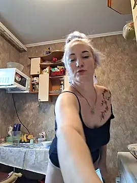 Tina Alev online show from 6, 7, 2026