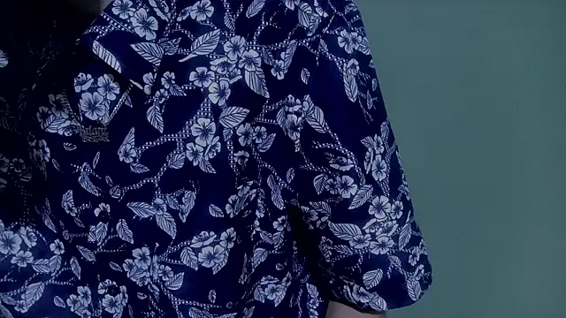 Snapshot of sweet_tippot chatting on 28, 10, 2025 sweet tippot online show from 28, 10, 2025