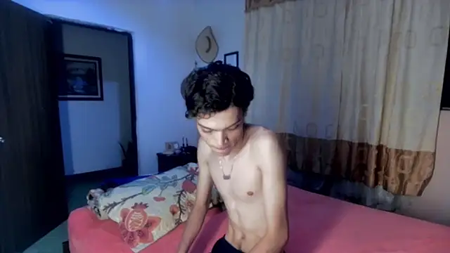 Snapshot of sweet_tippot chatting on 7, 2, 2025 sweet tippot online show from 7, 2, 2025