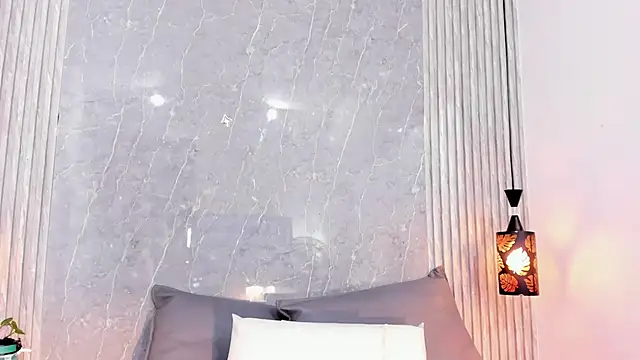 Snapshot of Sophiee_Velvet chatting on 4, 3, 2025 Sophiee Velvet online show from 4, 3, 2025