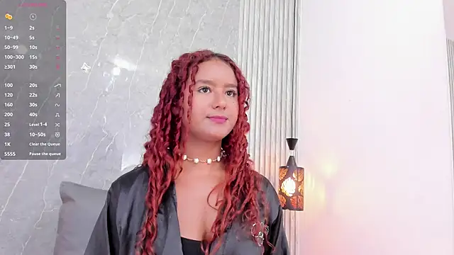 Snapshot of Sophiee_Velvet chatting on 19, 3, 2025 Sophiee Velvet online show from 19, 3, 2025