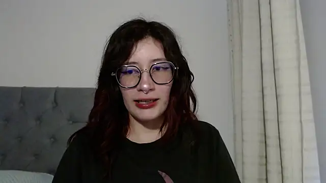 mariana124- online show from 11, 1, 2025