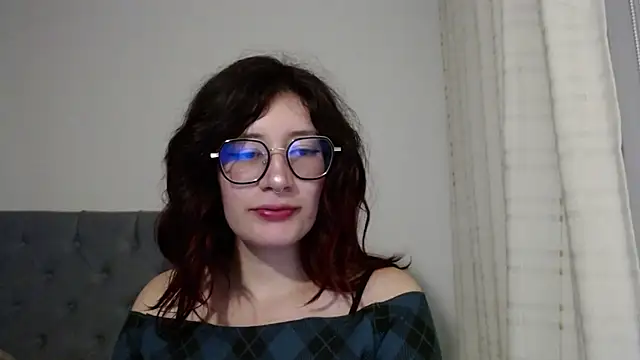 mariana124- online show from 9, 1, 2025