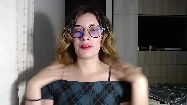 mariana124- online show from 20, 12, 2024