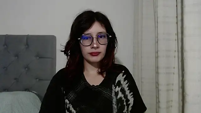 mariana124- online show from 5, 2, 2025