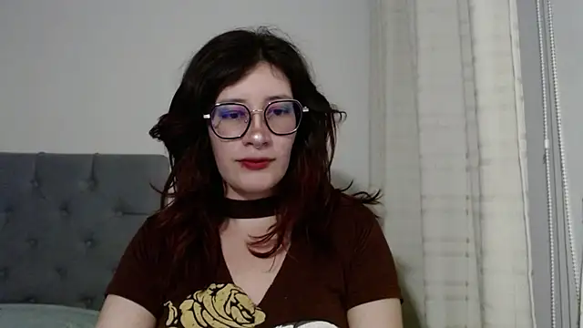 mariana124- online show from 4, 2, 2025