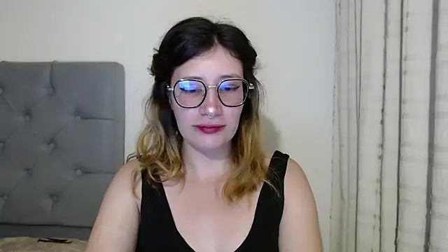 mariana124- online show from 27, 12, 2024