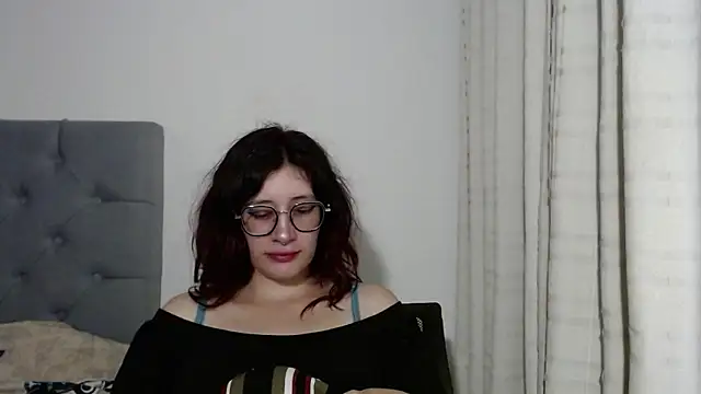 mariana124- online show from 4, 1, 2025