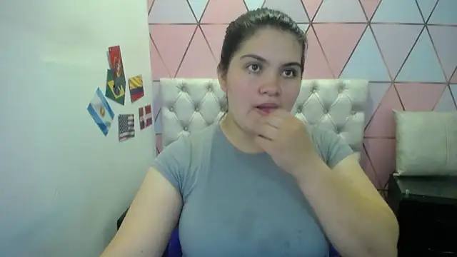 Snapshot of Marinasexxx chatting on 4, 7, 2026 Marinasexxx online show from 4, 7, 2026