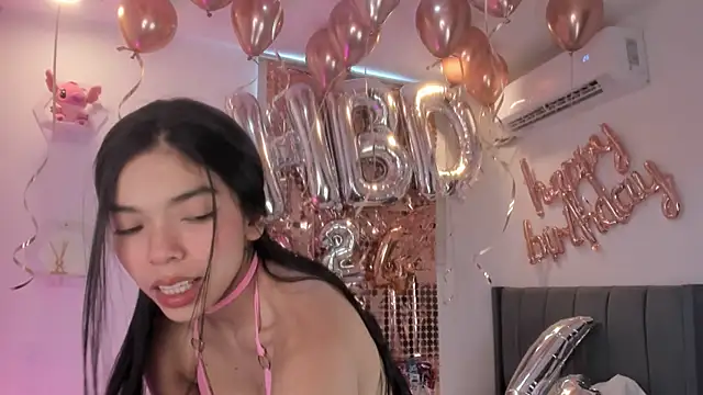 meganrossee69 online show from 18, 5, 2026