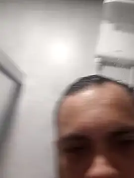 Snapshot of morenindarola chatting on 2, 1, 2025 morenindarola online show from 2, 1, 2025