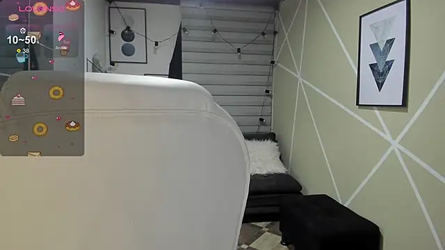 Enma  clark online show from 23, 9, 2025