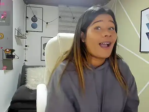 Enma  clark online show from 7, 11, 2025