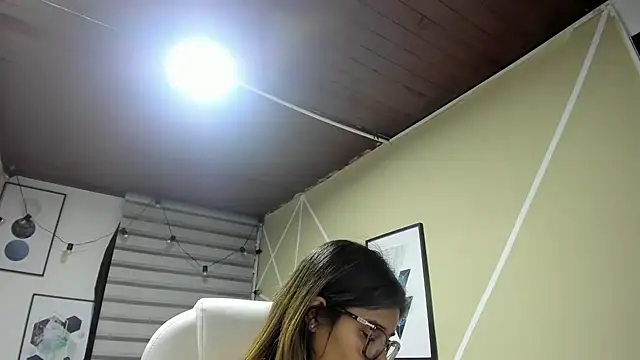 Enma  clark online show from 5, 10, 2025