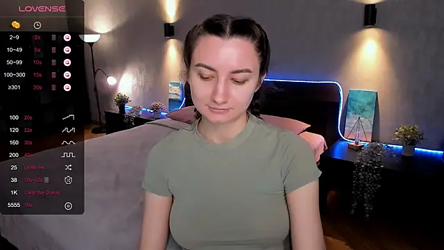 annacooleman online show from 19, 2, 2025