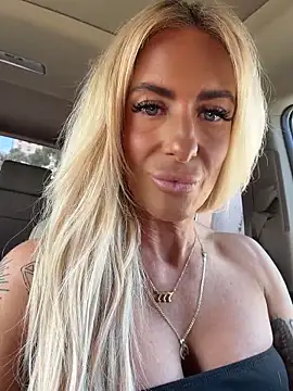blondiluvsanal online show from 7, 5, 2026