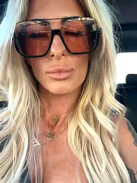 blondiluvsanal online show from 4, 10, 2025