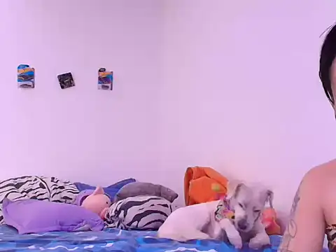 Lady Godss online show from 8, 9, 2025