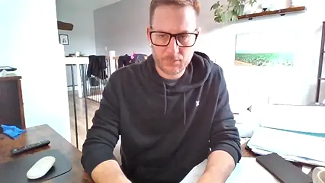 Bigdicktrav902 online show from 14, 4, 2026