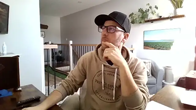 Bigdicktrav902 online show from 9, 3, 2026