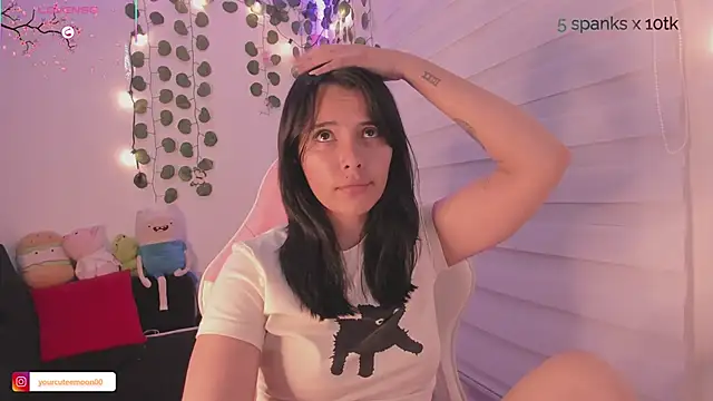 moonliiiight1 online show from 11, 3, 2025