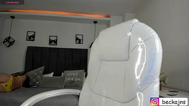 Beck jones online show from 10, 2, 2025