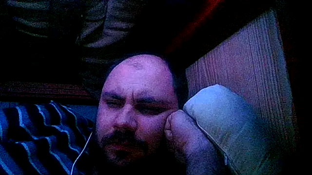 ZARRENAAR3 online show from 3, 2, 2025