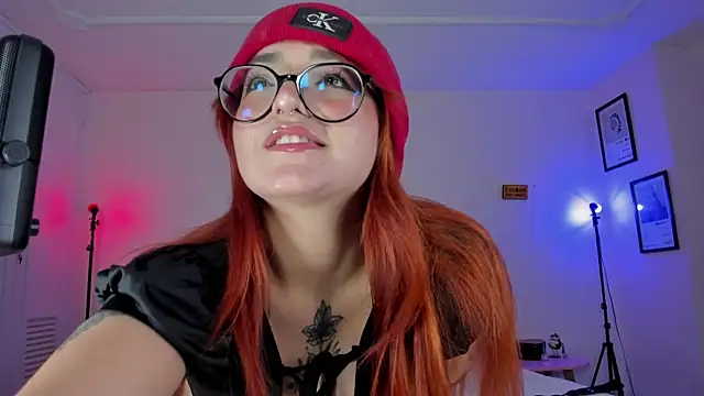 SweetJennaa online show from 17, 1, 2025