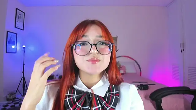 SweetJennaa online show from 11, 12, 2024