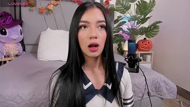 emy bonita1 online show from 28, 10, 2025