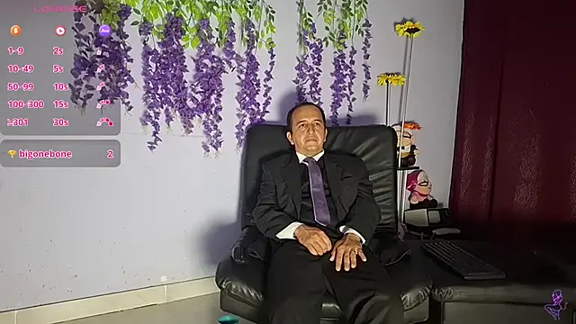 Snapshot of yazfore2 chatting on 1, 7, 2026 yazfore2 online show from 1, 7, 2026