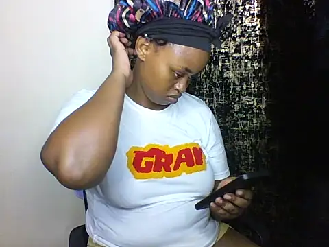 Candii wet  online show from 11, 3, 2025