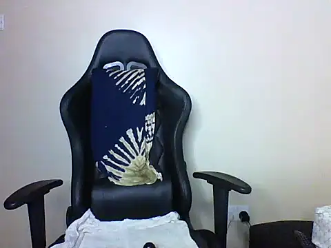 Candii wet  online show from 2, 12, 2025